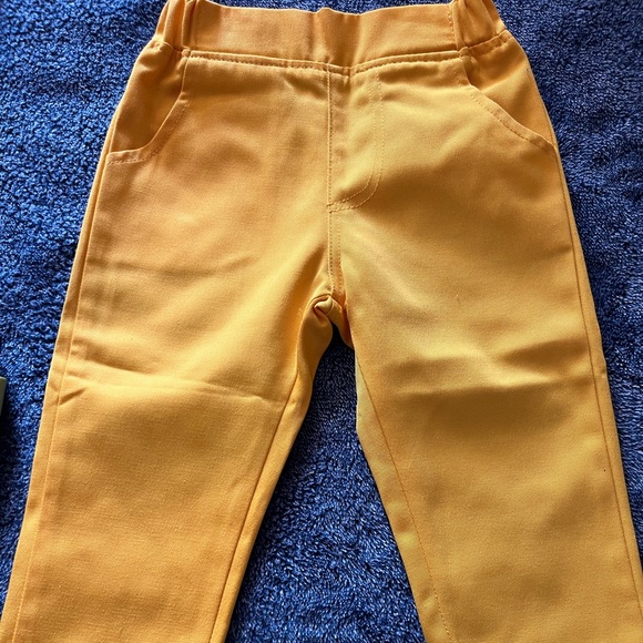 2 piece yellow suit for 2 year old toddlers - Picture 3 of 4